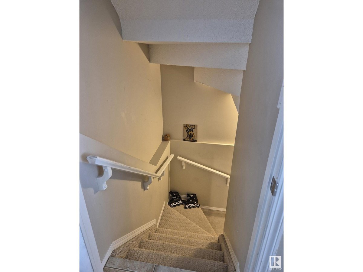 120 MAGRATH RD NW - Photo 18