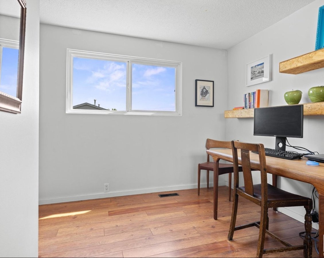167 Mayfair Mews - Photo 18
