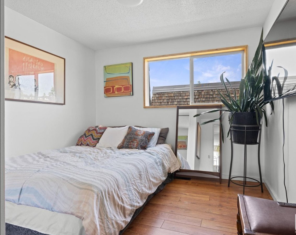 167 Mayfair Mews - Photo 20