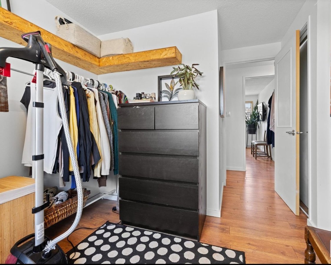 167 Mayfair Mews - Photo 17