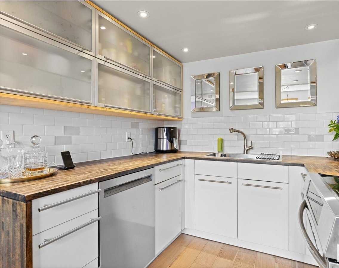 167 Mayfair Mews - Photo 11