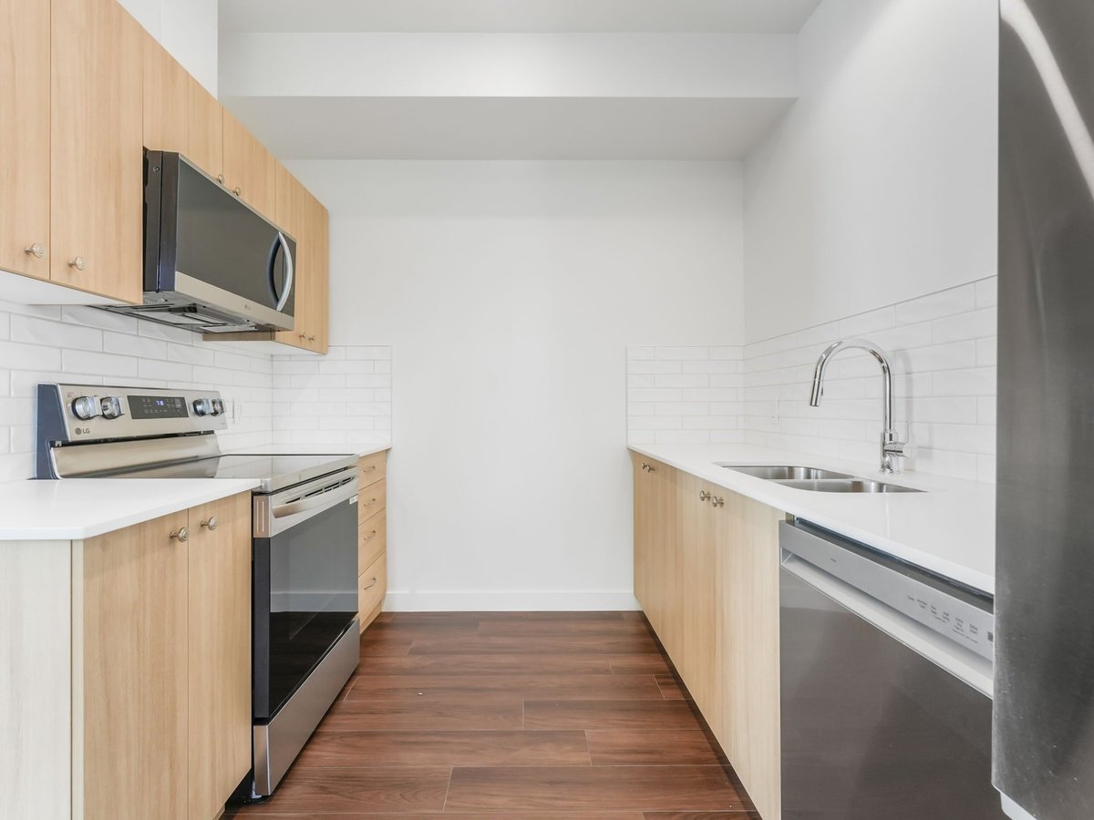 10990 141 Street Northwest - Photo 3
