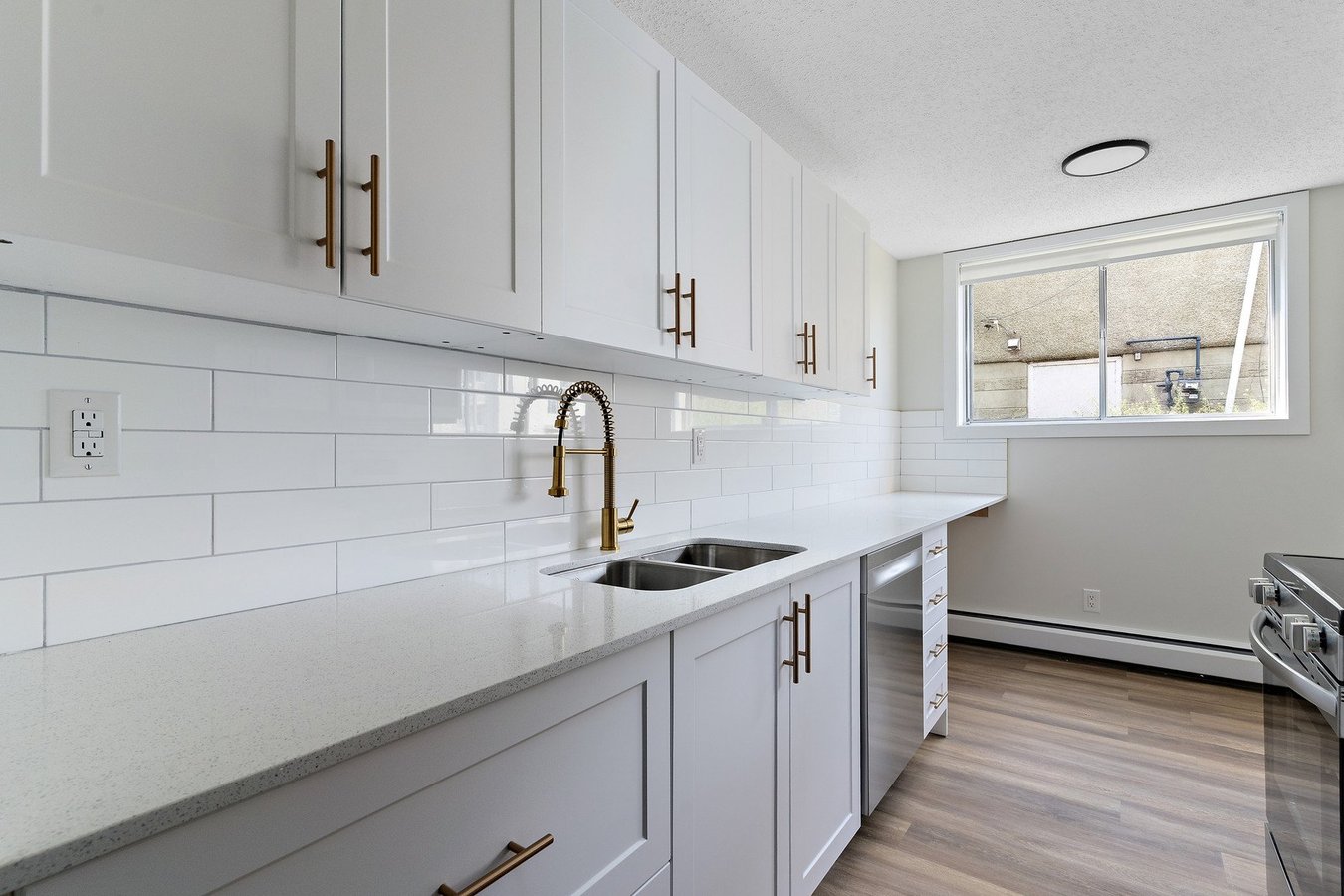 Parklane Manor Apartments – 114 Street NW - Photo 5