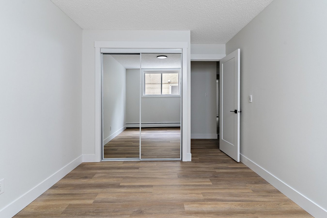 Parklane Manor Apartments – 114 Street NW - Photo 7
