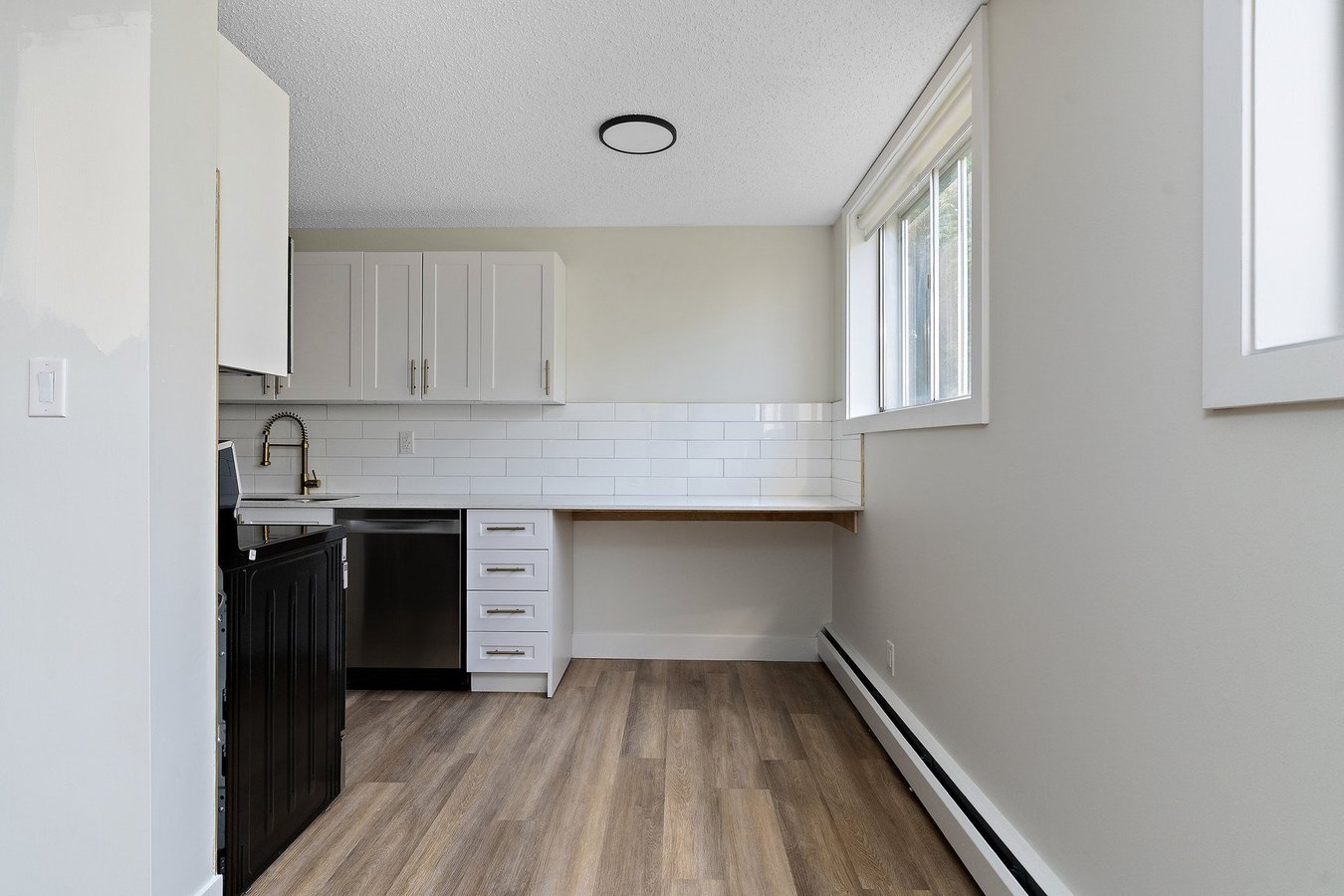 Parklane Manor Apartments – 114 Street NW - Photo 12