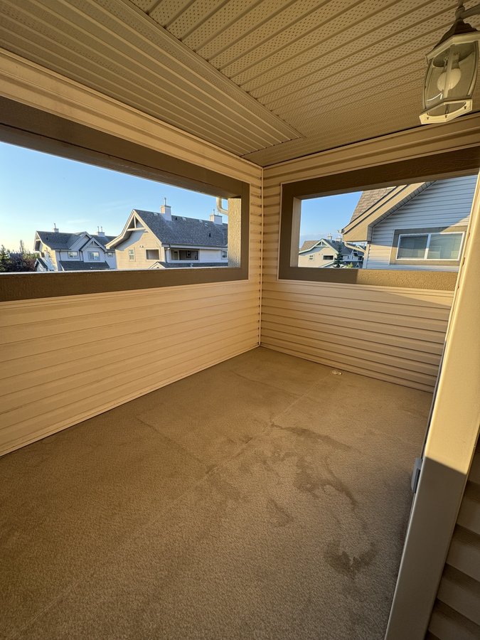 12050 17 Avenue Southwest - Photo 21