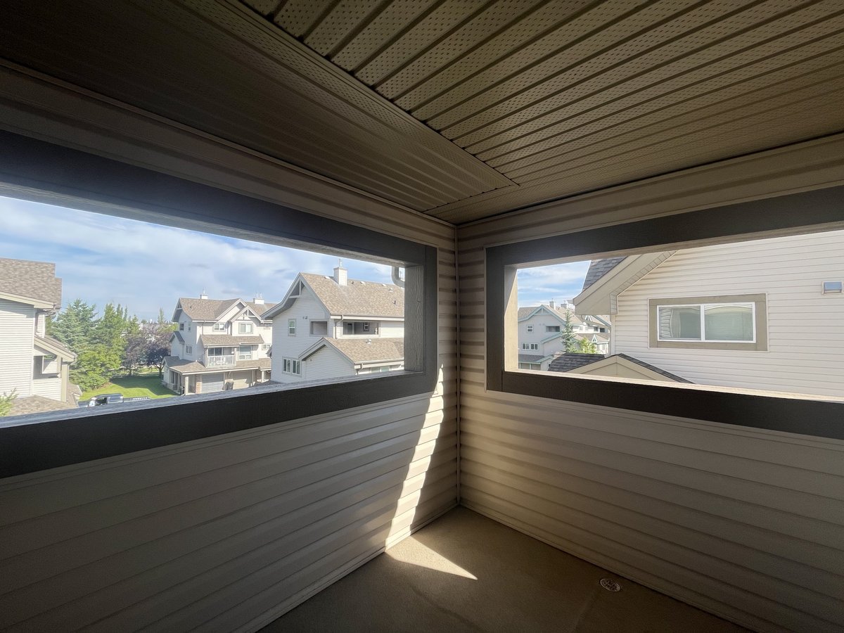 12050 17 Avenue Southwest - Photo 22