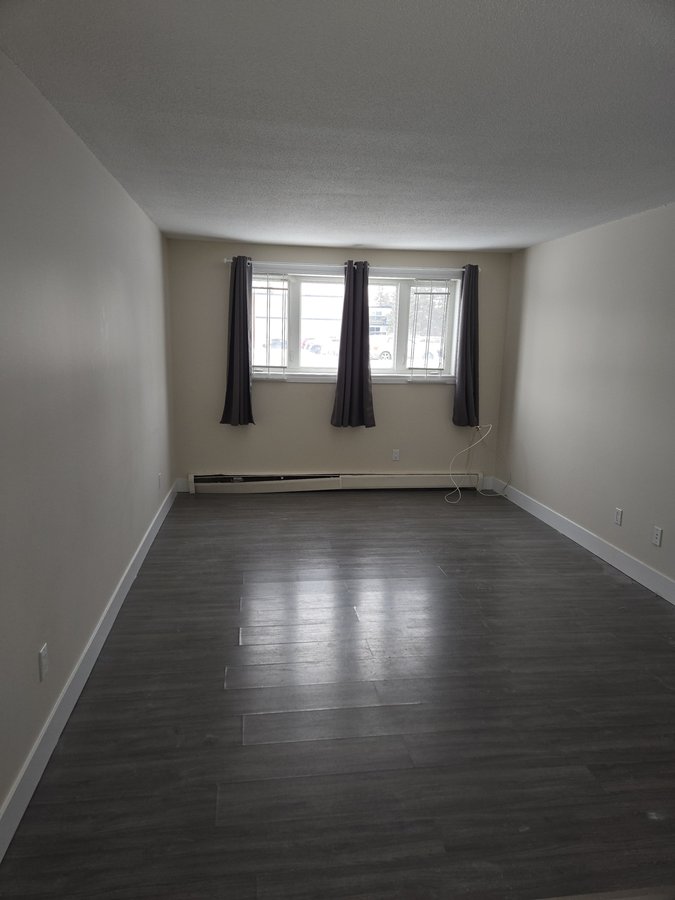 13035 69 Street Northwest - Photo 9