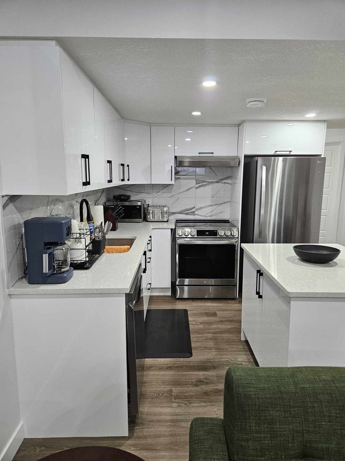 1405 Keswick Drive Southwest - Photo 2