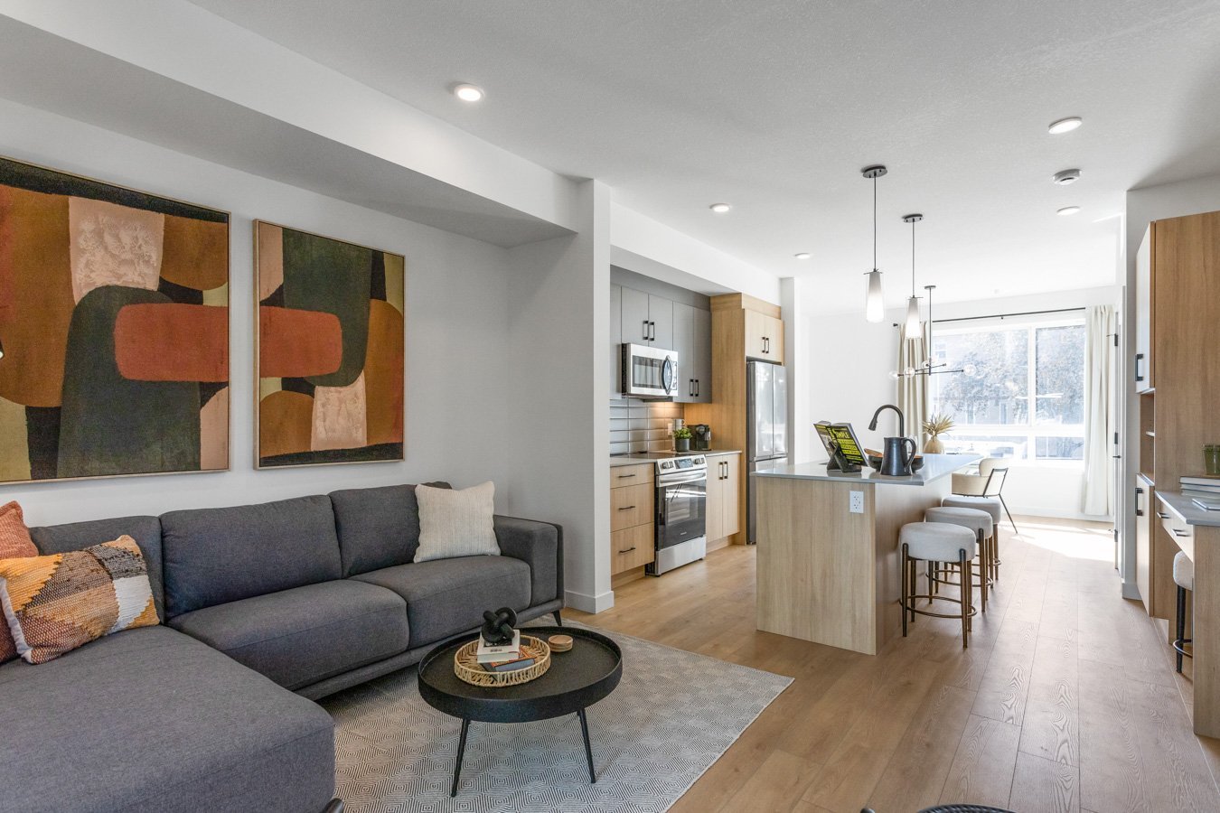 9805 153 Street Northwest - Photo 4