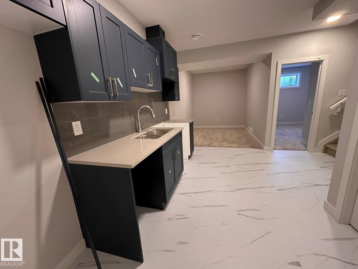 Basement 3012 9 ST NW - Photo 3