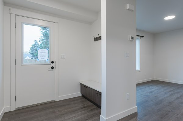 14902 104 Avenue Northwest - Photo 2