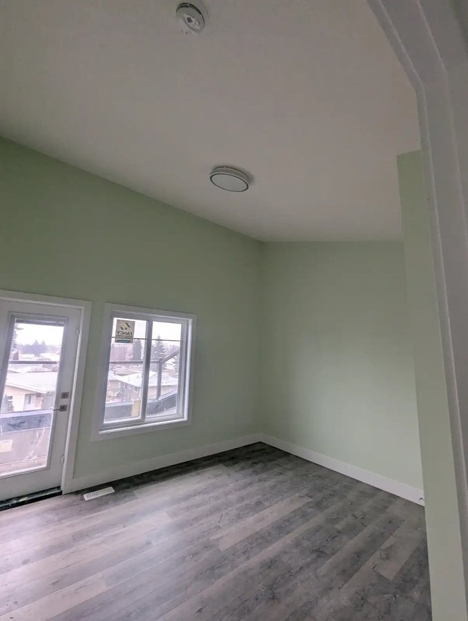 7102 83 Avenue Northwest - Photo 10