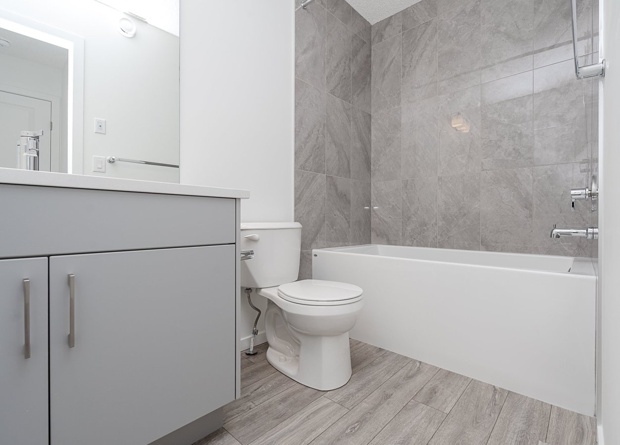 20538 21a Avenue Northwest - Photo 4