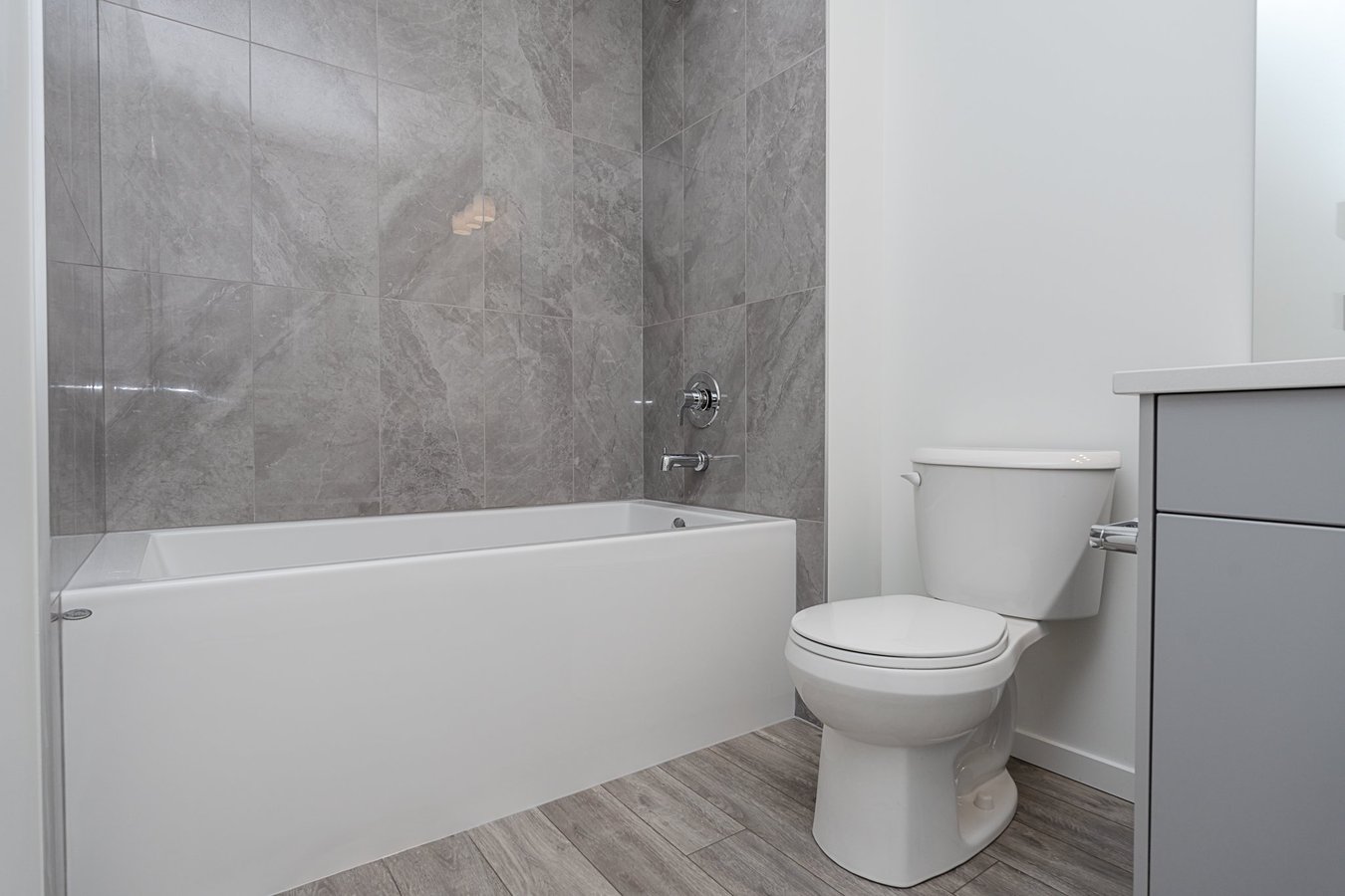 20538 21a Avenue Northwest - Photo 9