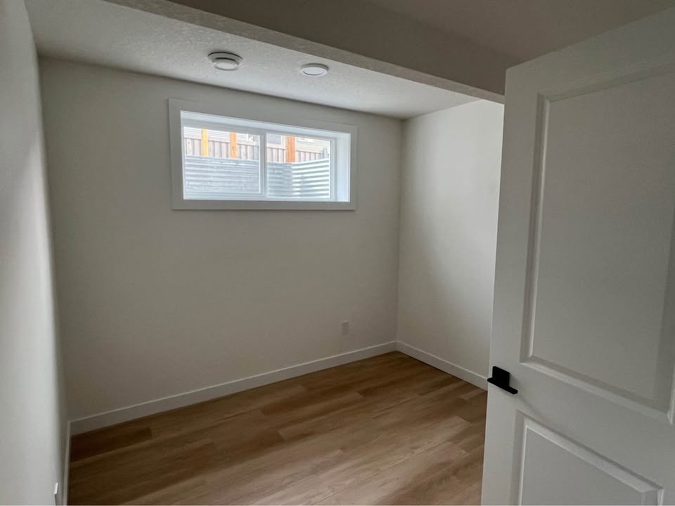 16828 33 Avenue Southwest - Photo 9