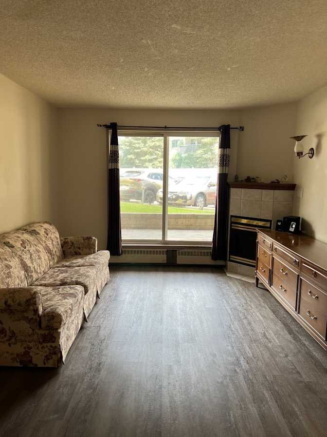 120 Street NW - Photo 1