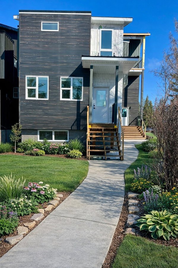 14132 98 Avenue Northwest - Photo 1