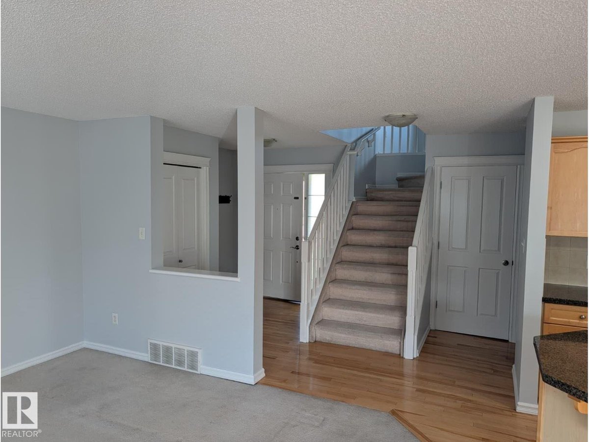 4609 163A AV NW NW - Photo 2
