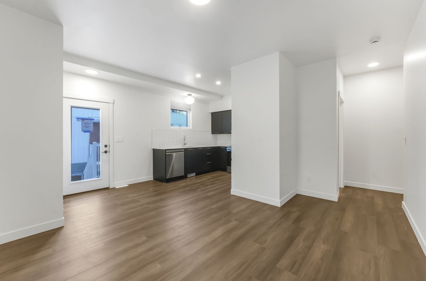 10232 140 Street Northwest - Photo 7