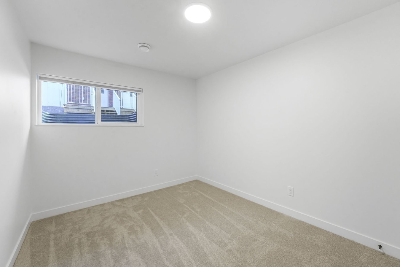 10232 140 Street Northwest - Photo 13