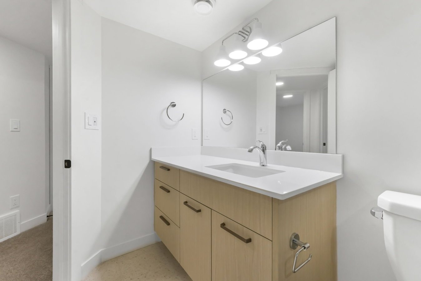 10232 140 Street Northwest - Photo 18