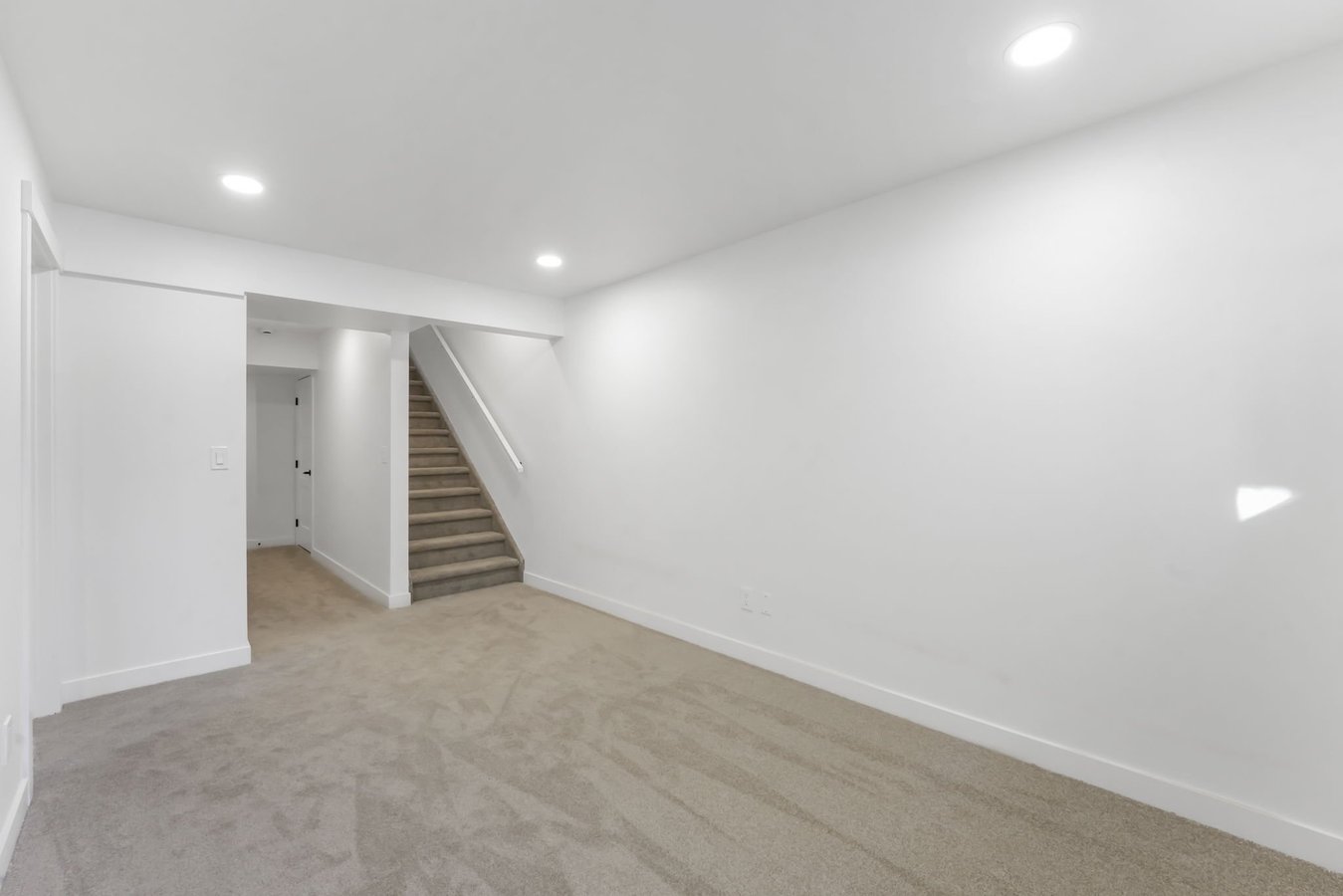 10232 140 Street Northwest - Photo 11