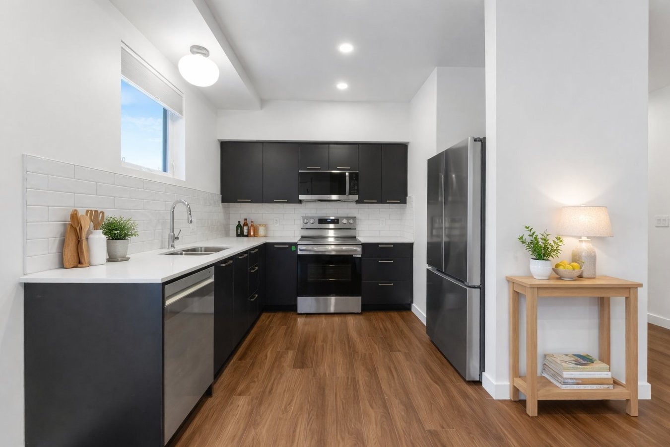 10232 140 Street Northwest - Photo 5