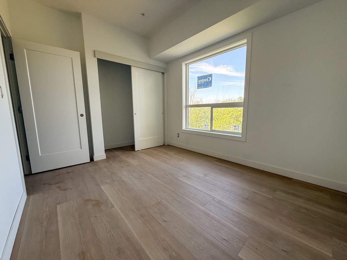 950 119 Street Northwest - Photo 4