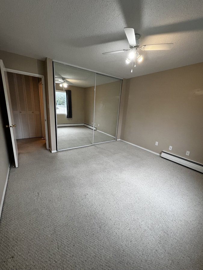 11465 41 Avenue Northwest - Photo 8