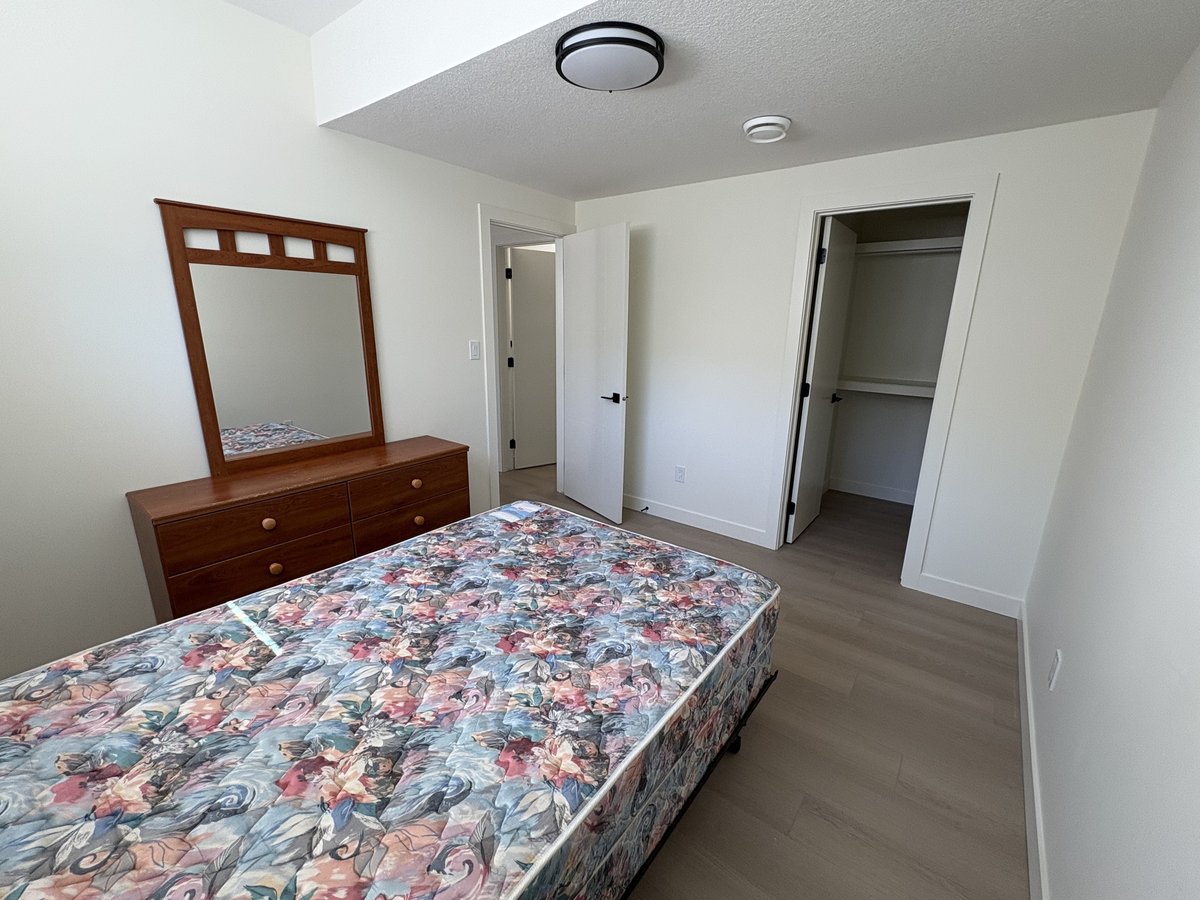 10725 70 Avenue Northwest - Photo 18