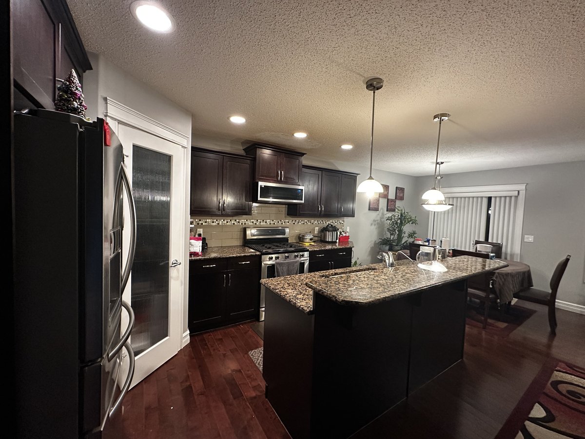 5311 15 Avenue Southwest - Photo 3