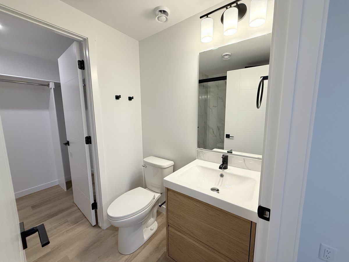14104 21 Street Northwest - Photo 22