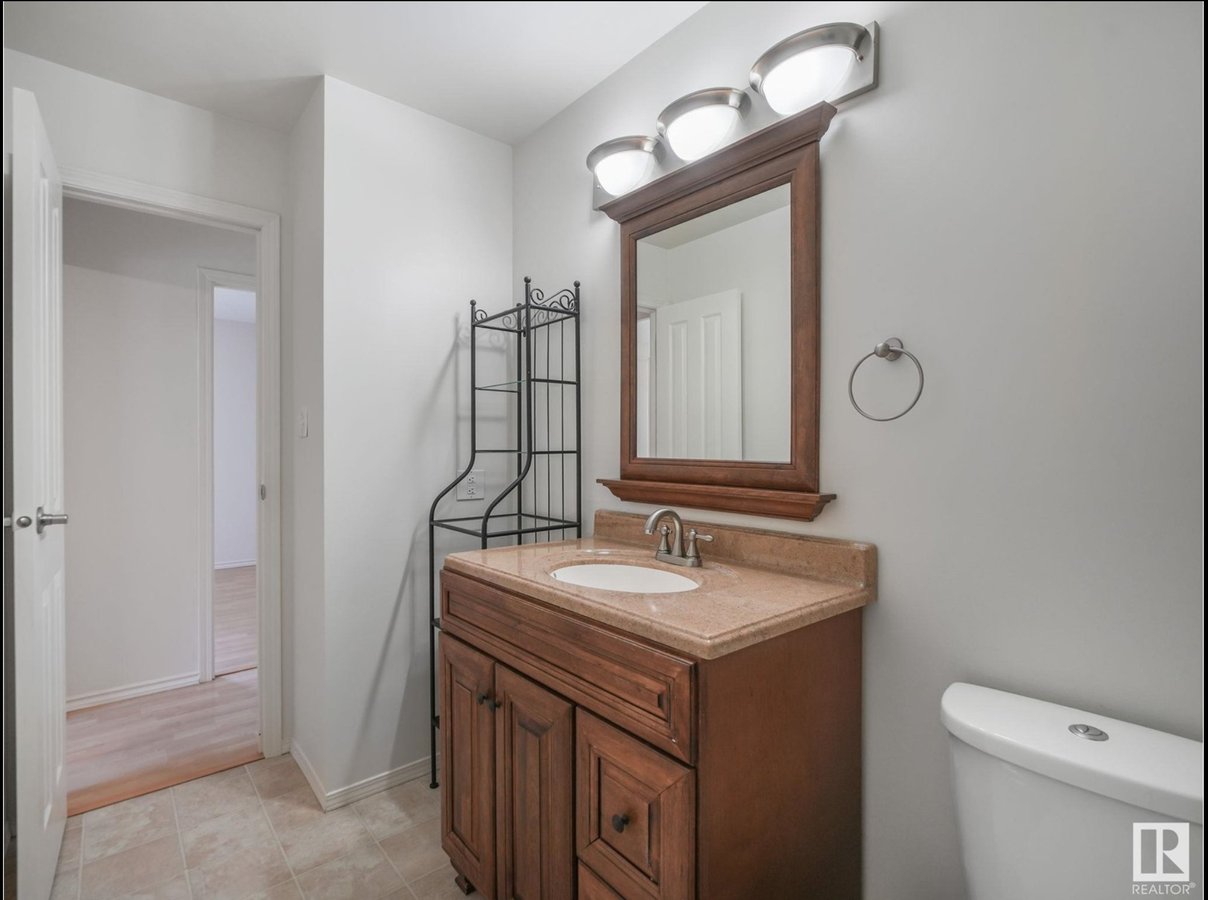 1144 Saddleback Road Northwest - Photo 10