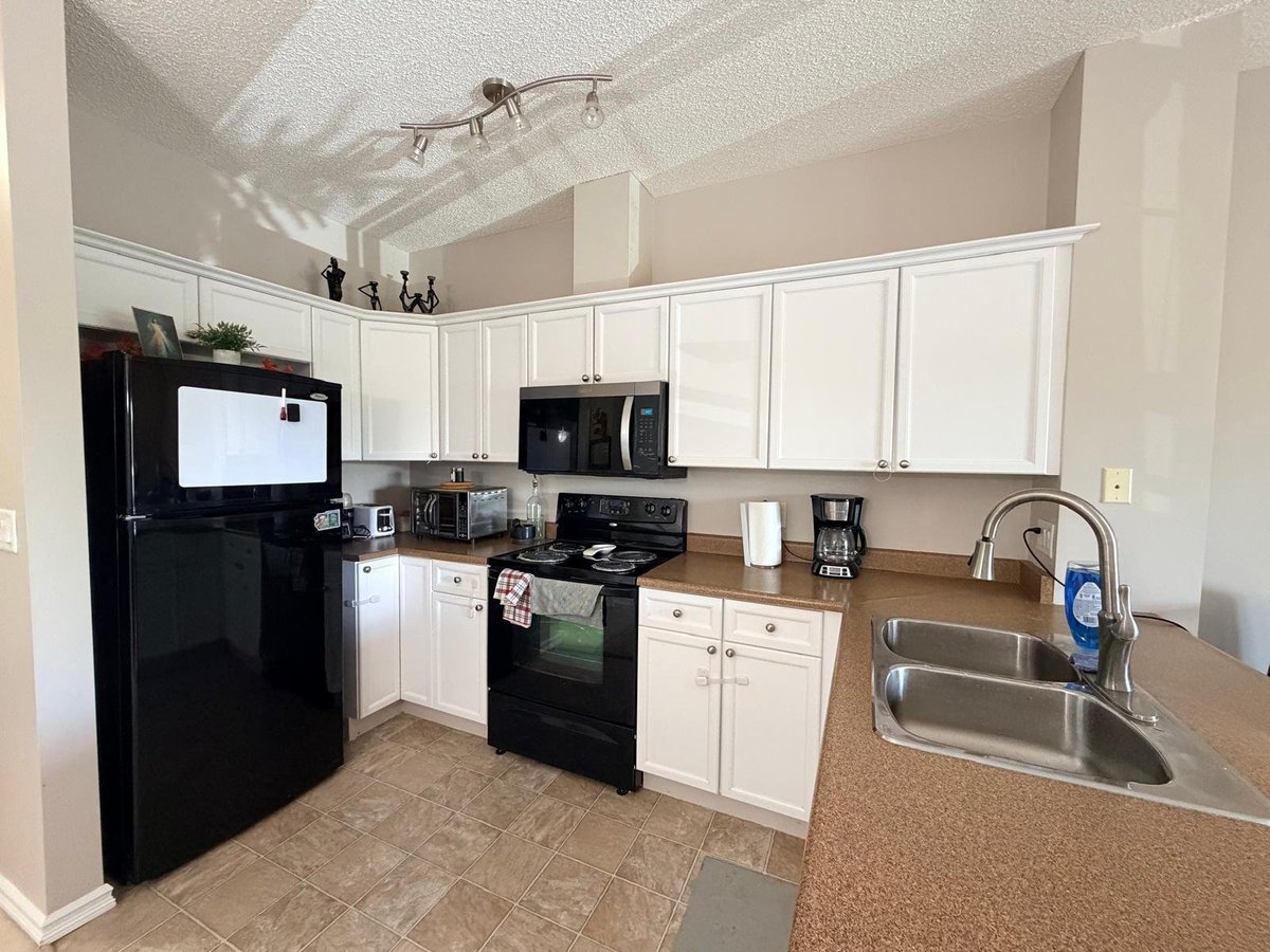 226 Macewan Road - Photo 2