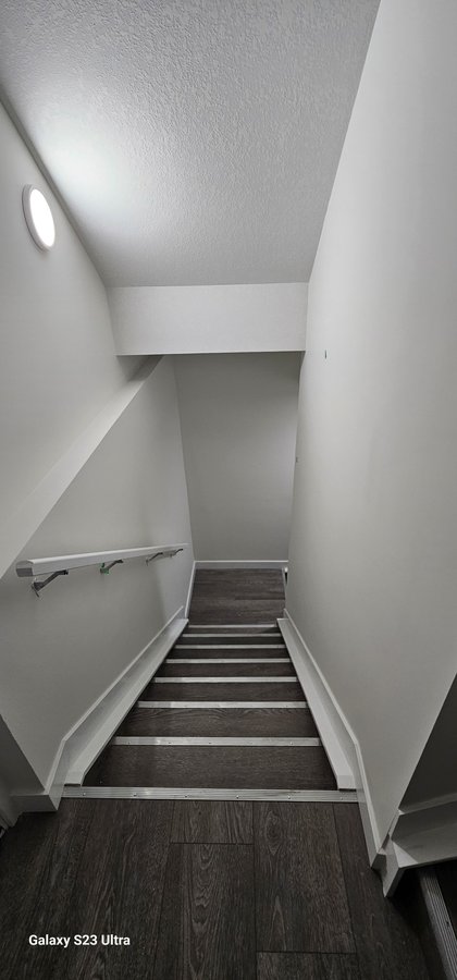 22738 82a Avenue Northwest - Photo 2