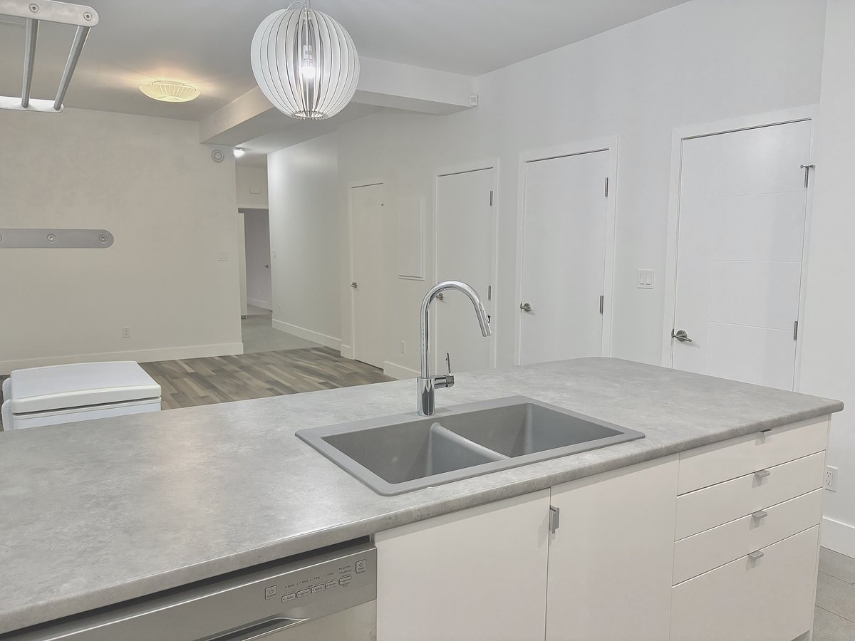 10817 123 Street Northwest - Photo 11