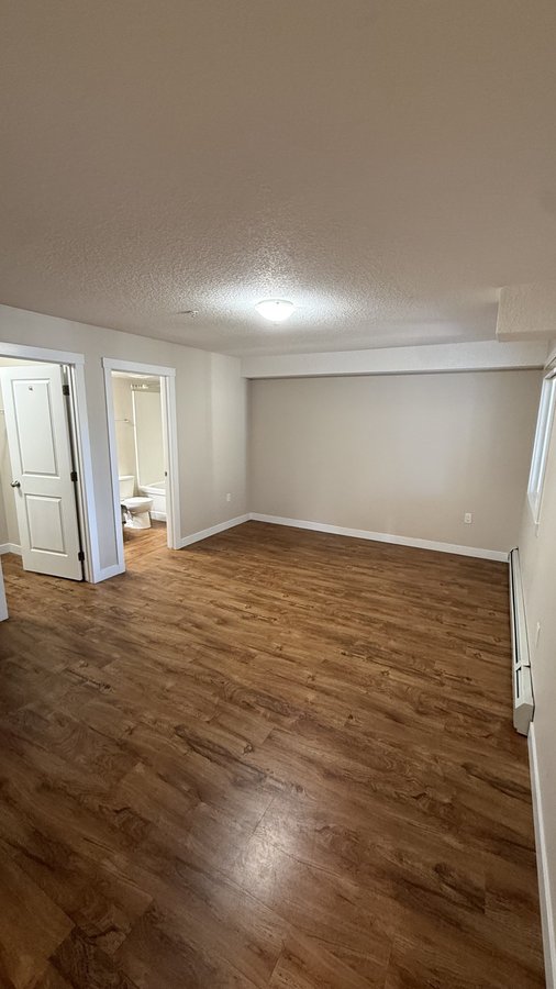 4615 199 Street Northwest - Photo 4