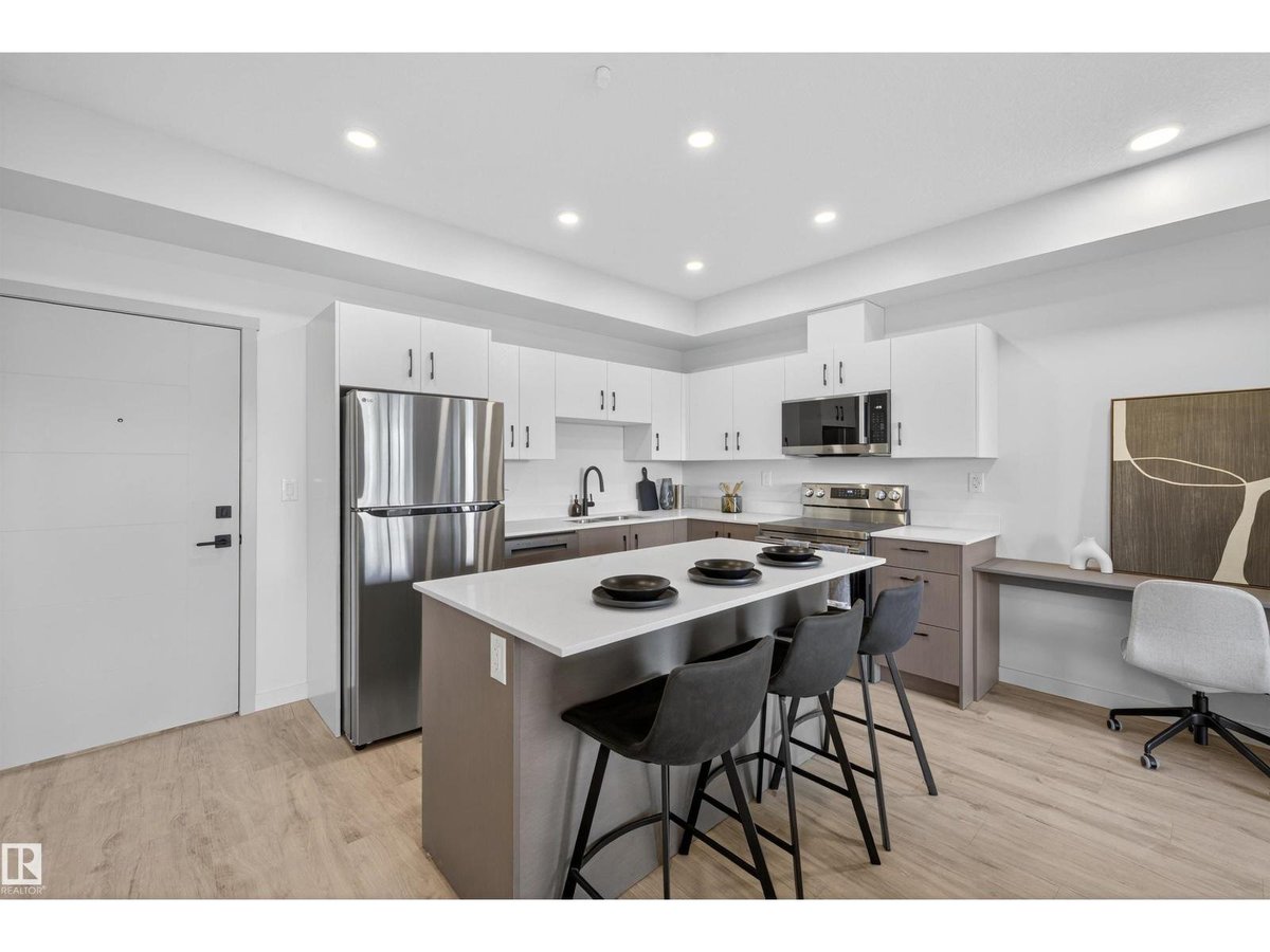 355 CLAREVIEW STATION DR NW - Photo 1