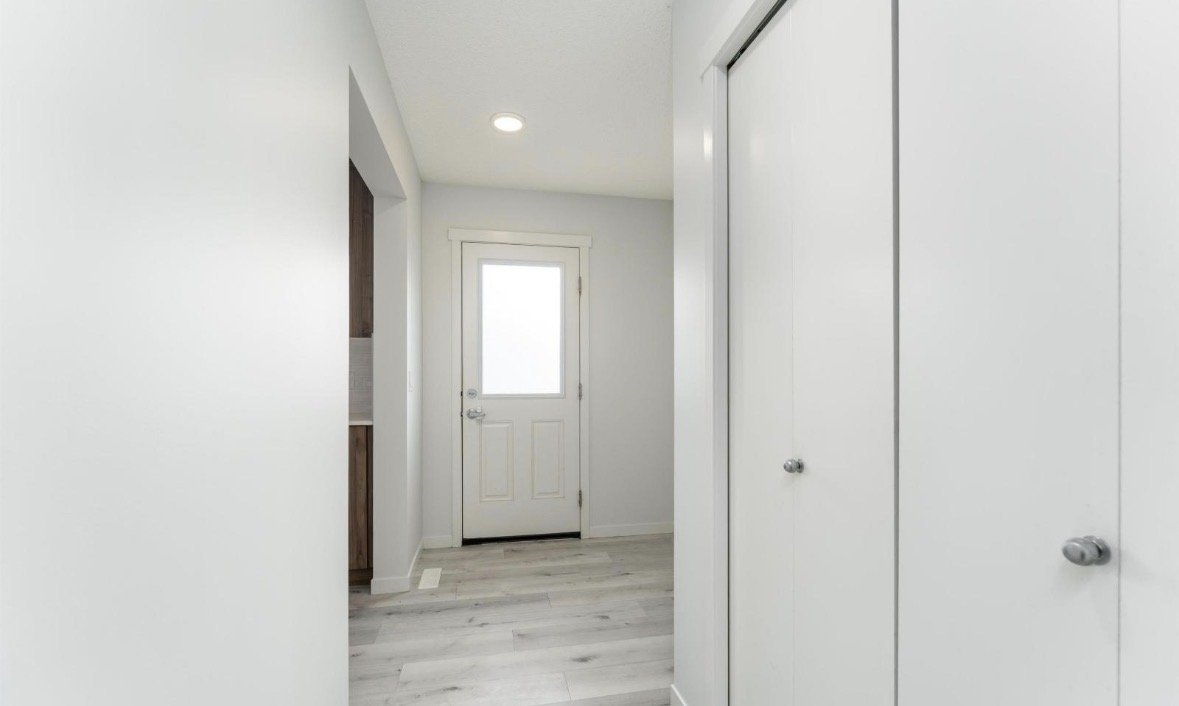 22371 93 Avenue Northwest - Photo 18