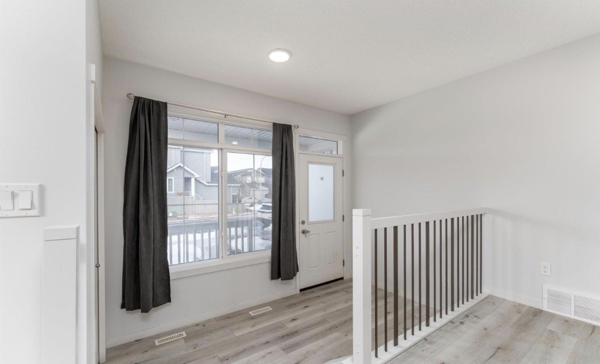 22371 93 Avenue Northwest - Photo 3
