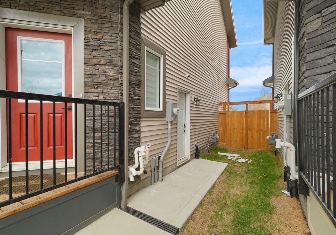 16252 19 Avenue Southwest - Photo 43