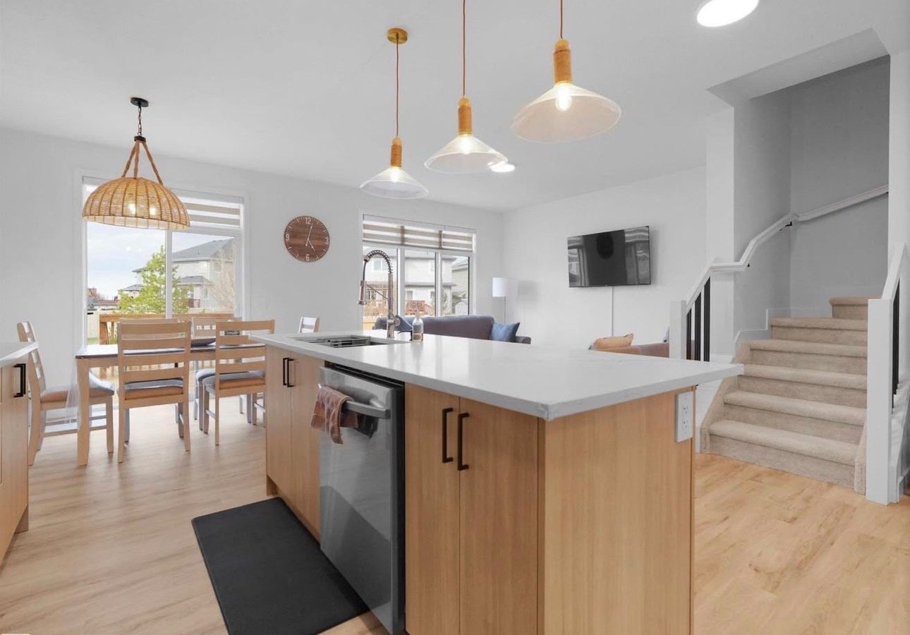 16252 19 Avenue Southwest - Photo 12