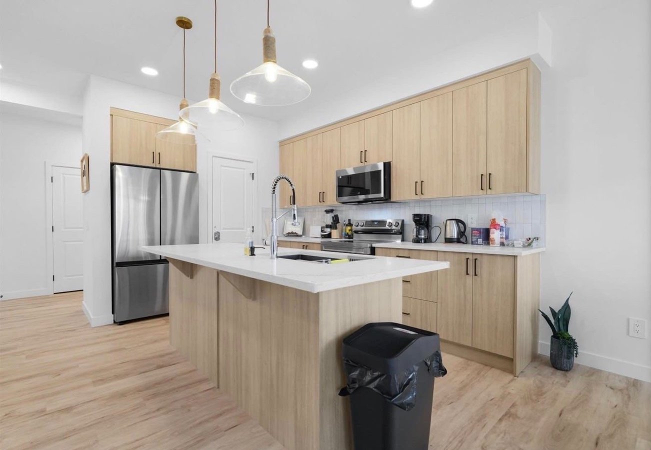 16252 19 Avenue Southwest - Photo 10