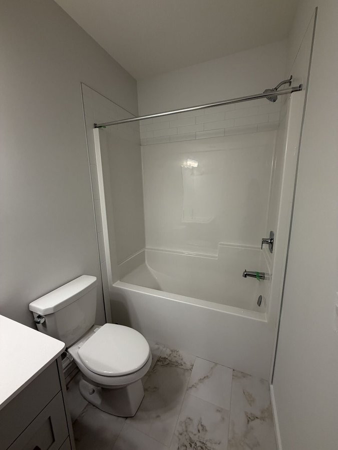 180 Chappelle Drive Southwest - Photo 2
