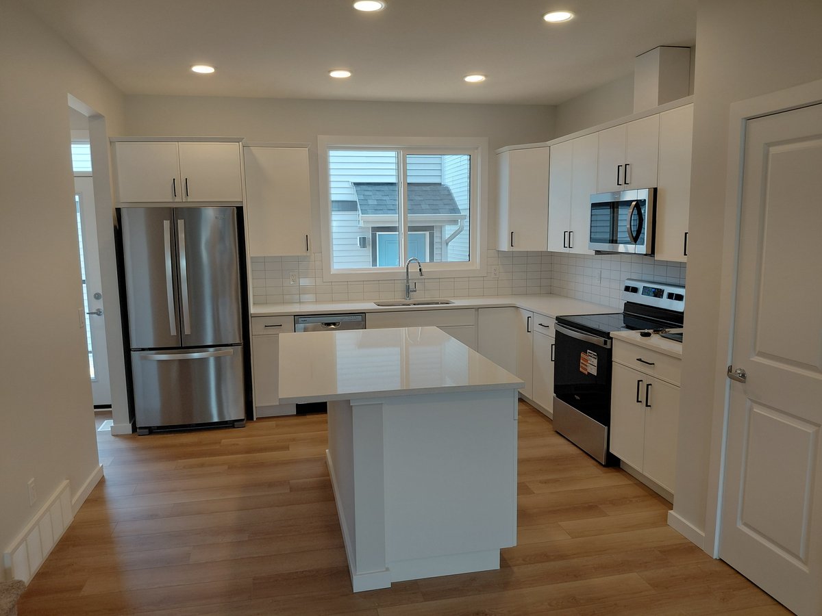 21203 25 Avenue Northwest - Photo 13