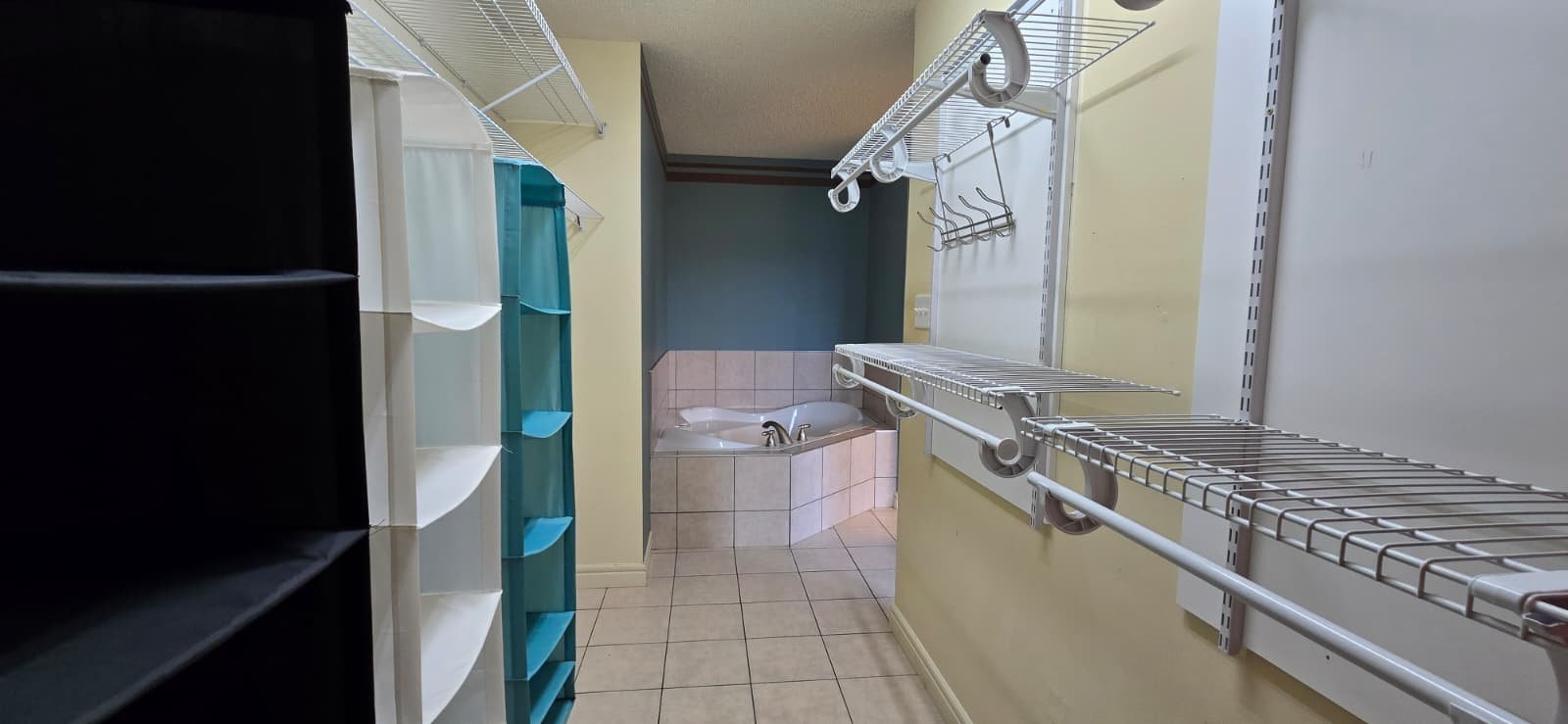 8423 6 Avenue Southwest - Photo 19