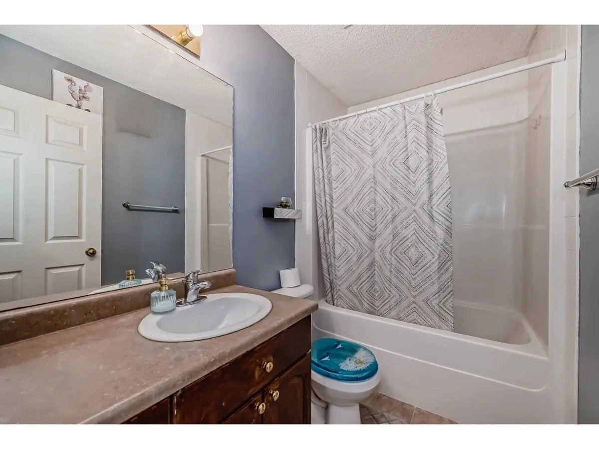 8920 213 Street Northwest - Photo 15