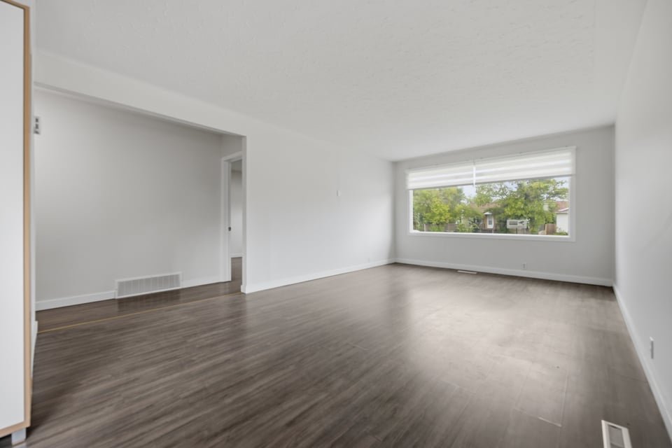 9948 163 Street Northwest - Photo 12