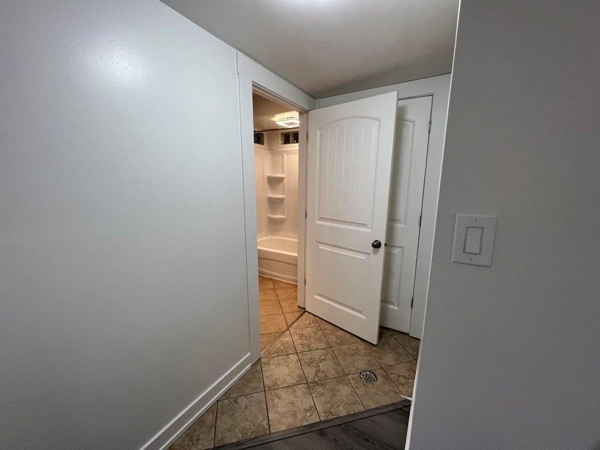 10336 77 Street Northwest - Photo 8